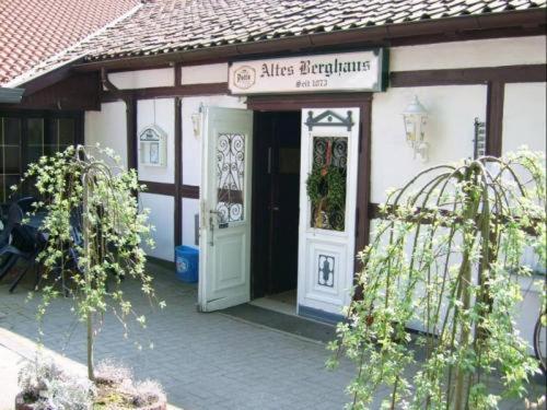Altes Berghaus Hotel Bad Essen Bagian luar foto